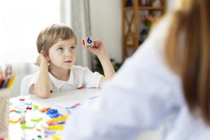 Dyspraxie : renforcer l’autonomie et la confiance au quotidien